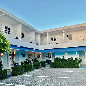 El Pulpo, Ostello Bayahibe